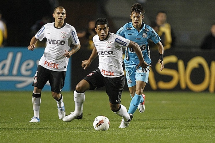 Wesley Teixeira: de quase dispensado à joia com mais dribles na equipe  principal do Corinthians
