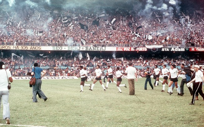 Corinthians fica no empate em 3 a 3 com o Fluminense no Maracanã