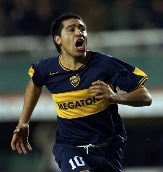 Há 20 anos, sob o brilho de Palermo e Riquelme, Boca Juniors se