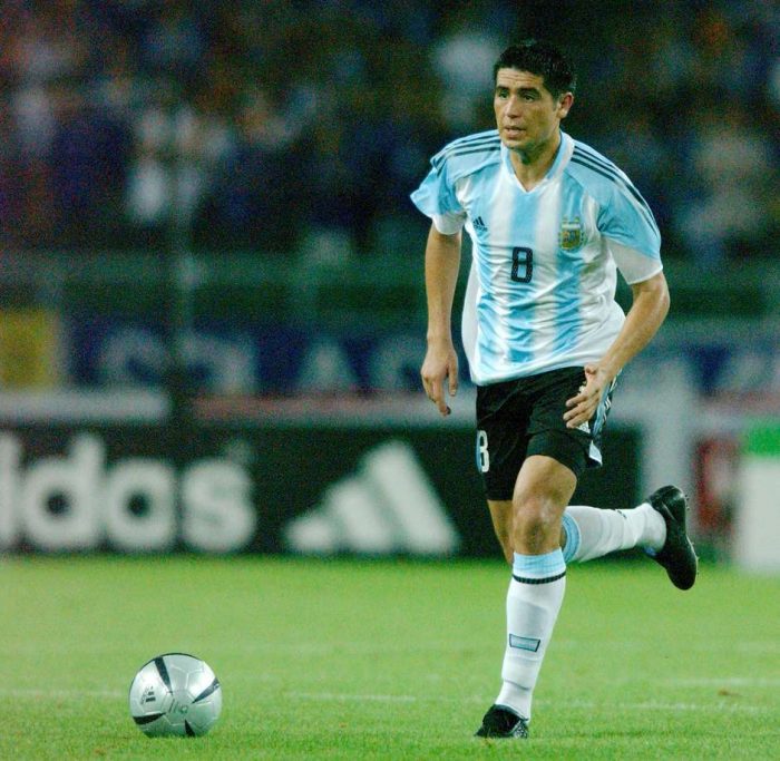 Há 20 anos, sob o brilho de Palermo e Riquelme, Boca Juniors se