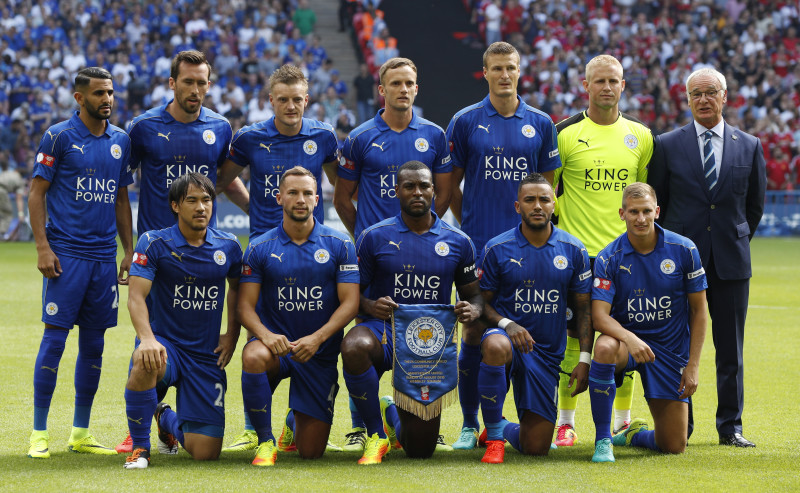 Leicester City conquista o título inglês após empate em clássico londrino