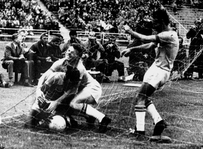 Há 64 anos, Brasil goleava Suécia por 7 a 1 no Maracanã, pela Copa de 1950,  com 7 gols vascaínos - NETVASCO