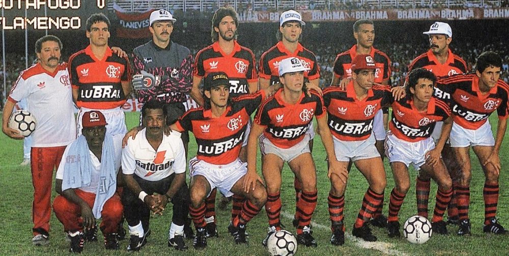 Quais eram os maiores salários do futebol brasileiro no ano 2000