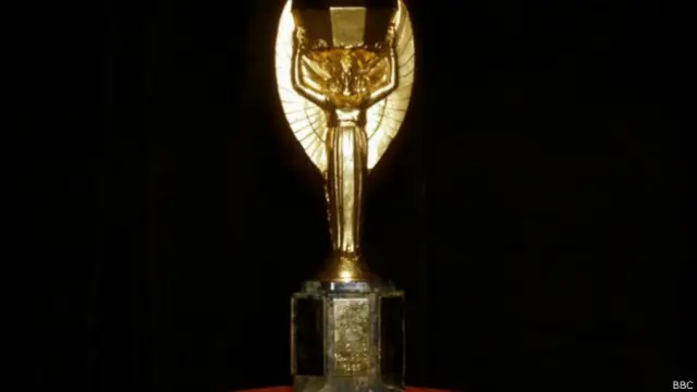 O Sumiço da Jules Rimet Jules Rimet troféu
