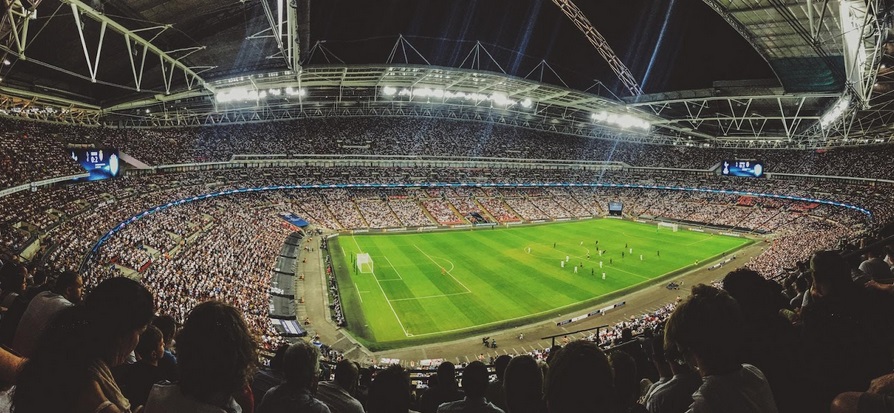 Qual a melhor forma para o futebol feminino ganhar audiência