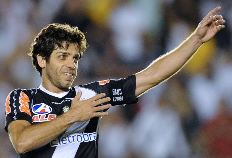 Juninho Pernambucano ganha jogo para iOS e Android