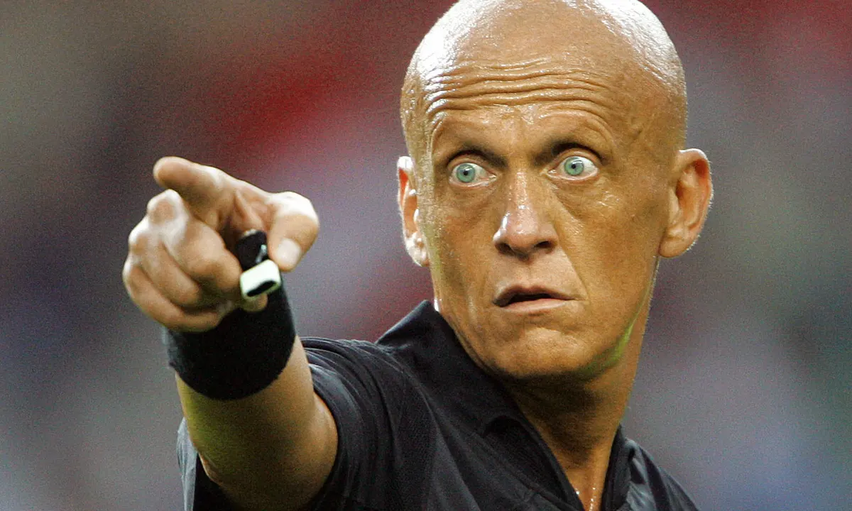 Apostar em futebol: reconhecer o papel dos árbitros Apostar em futebol: reconhecer o papel dos árbitros