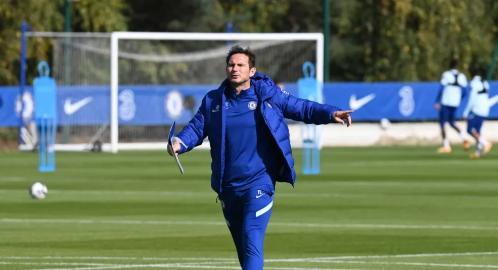 Esquadrão Imortal - Chelsea 2019-2021 15 Frank Lampard comanda treinamento em Cobham