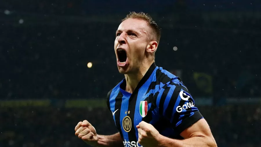 Jogos Eternos - Internazionale 4x3 Barcelona 2025 2 frattesi comemora gol da inter de milao sobre o barcelona em partida da champions league