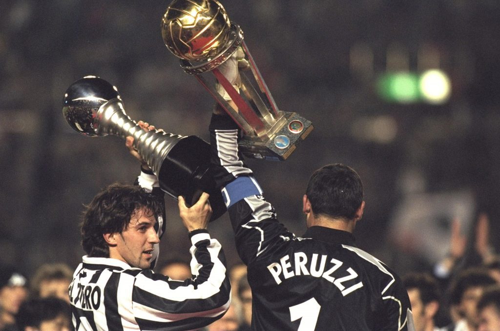Os títulos mundiais da Juventus em 1985 e 1996 8 alessandro del piero of juventus left and teammate angelo peruzzi 1024x678 1