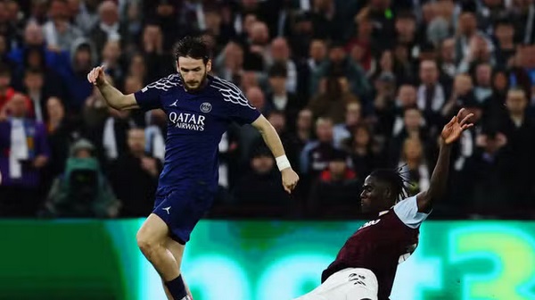 kvara psg aston villa REUTERS Hannah Mckay