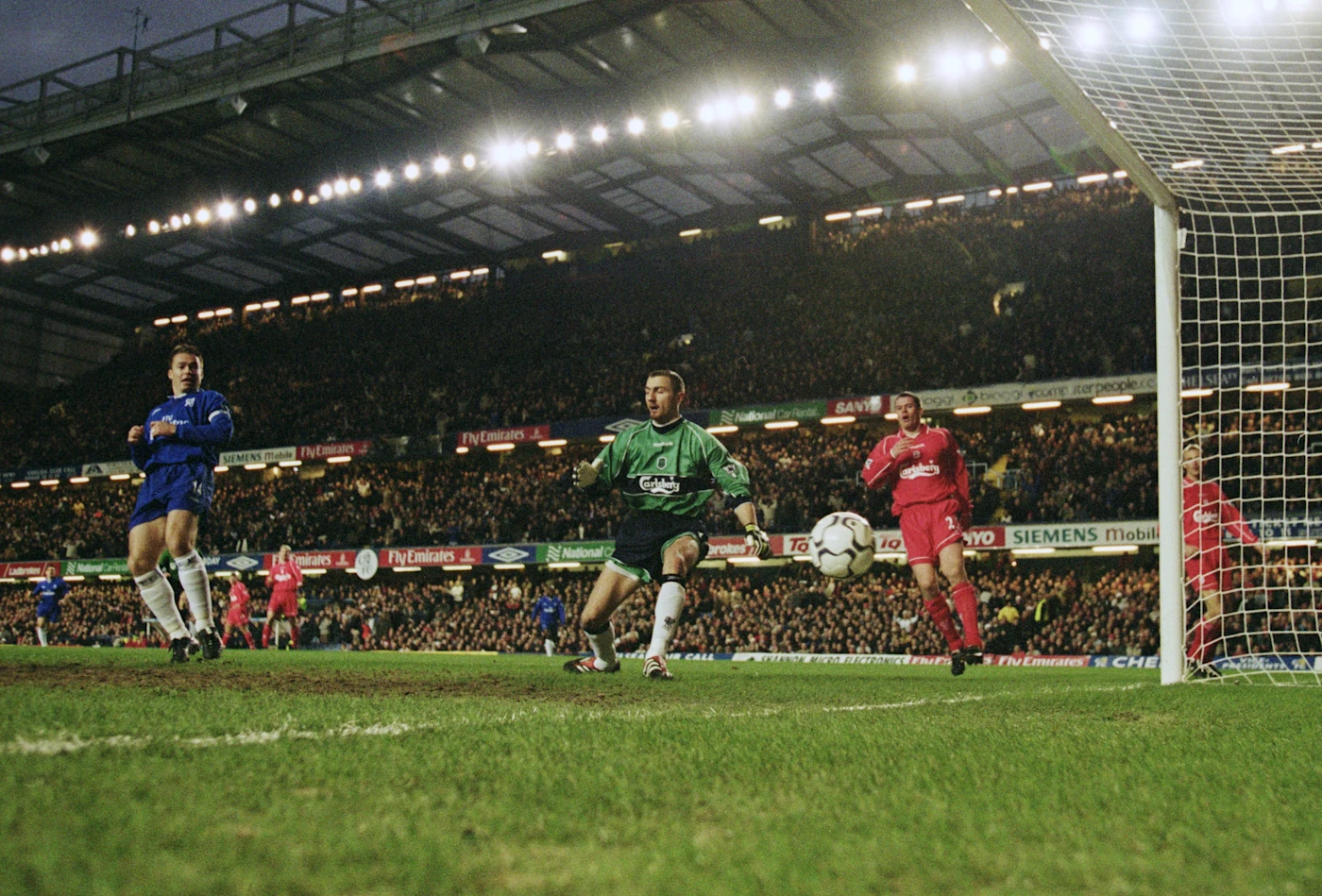 le saux liverpool goal 2001