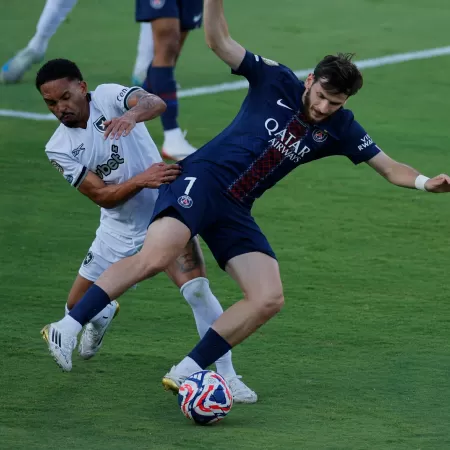 Jogos Eternos - PSG 0x1 Botafogo 2025 4 mike blake reuters kvara