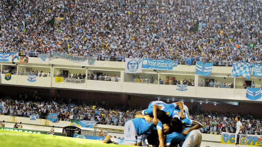 jogadores do paysandu celebram gol no mangueirao 1 00809589 0