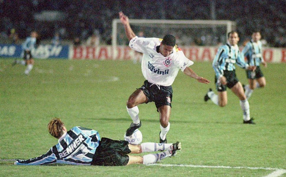 1995 grc3aamio 0 x 1 corinthians copa do brasil mauro vieira folhas press