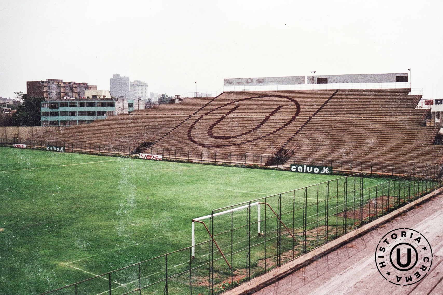 foto interna estadio lolo 02