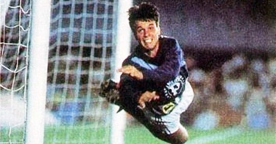 Gaúcho defende pênalti em duelo contra o Flamengo no Brasileirão de 1988