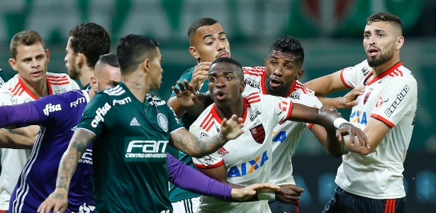 confusao no jogo entre flamengo e palmeiras