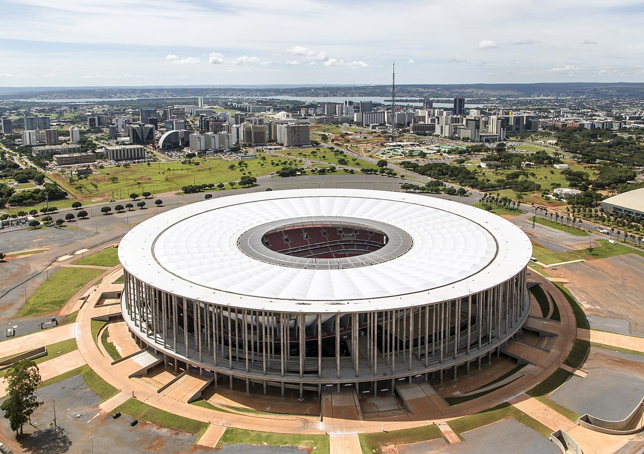 Estádio Mané Garrincha – Gigante do Centro-Oeste Estádio Nacional Mané Garrincha