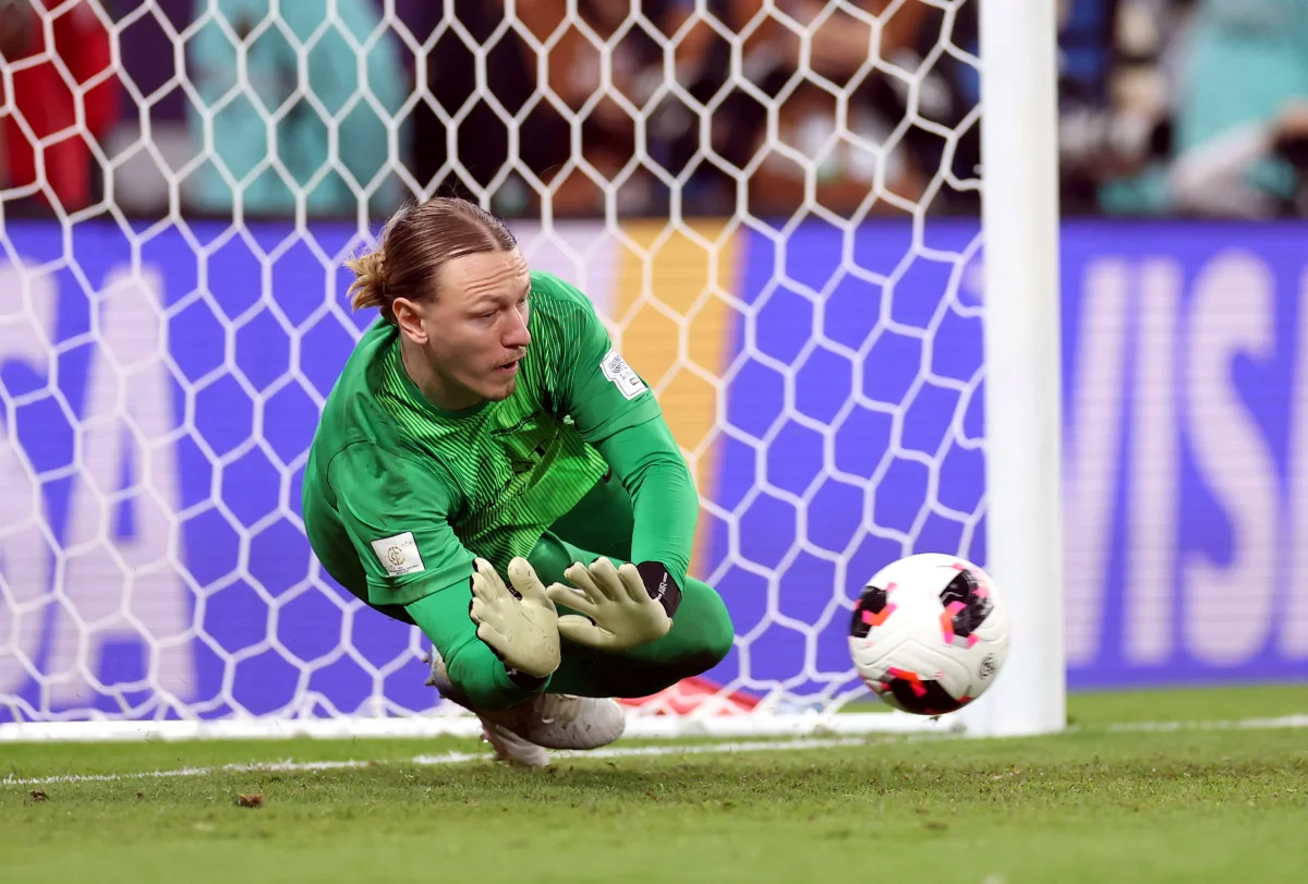Matvei Safonov PSG FLAMENGO