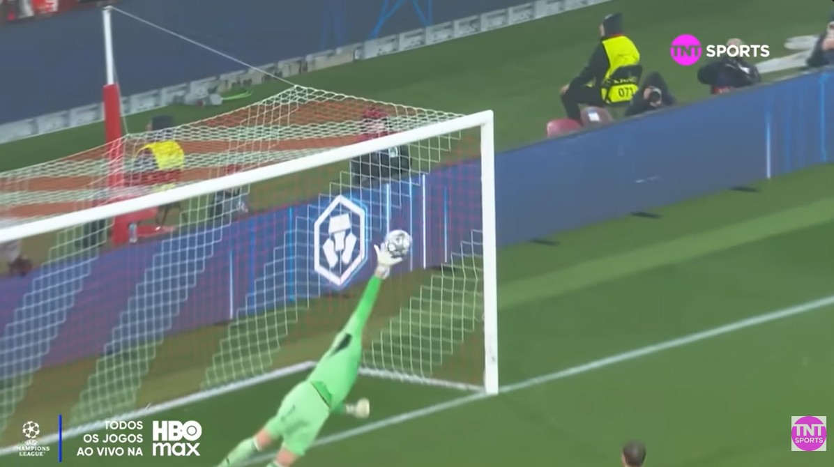 courtois defesa benfica real 26