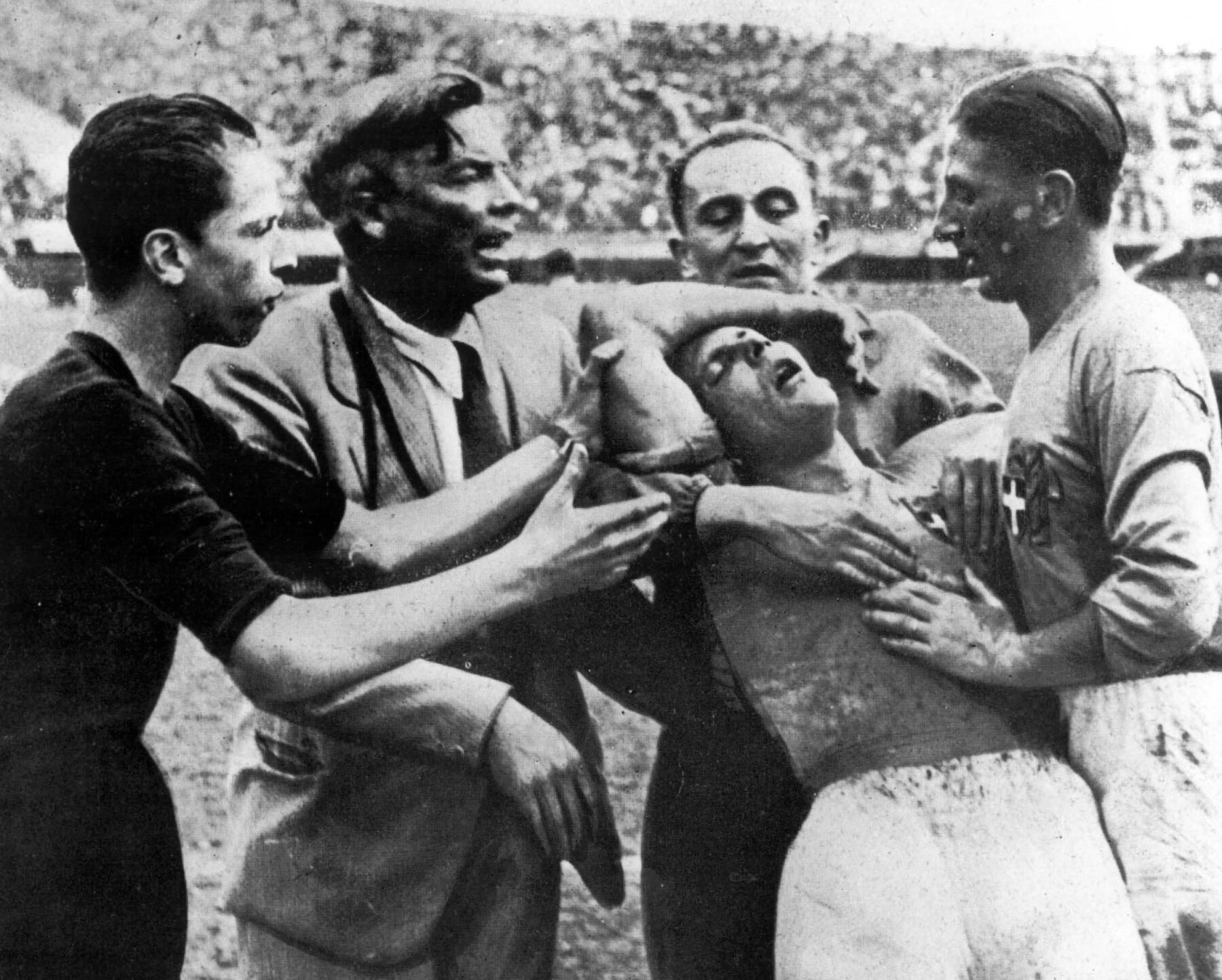 2853993 Meazza Popperfoto Getty