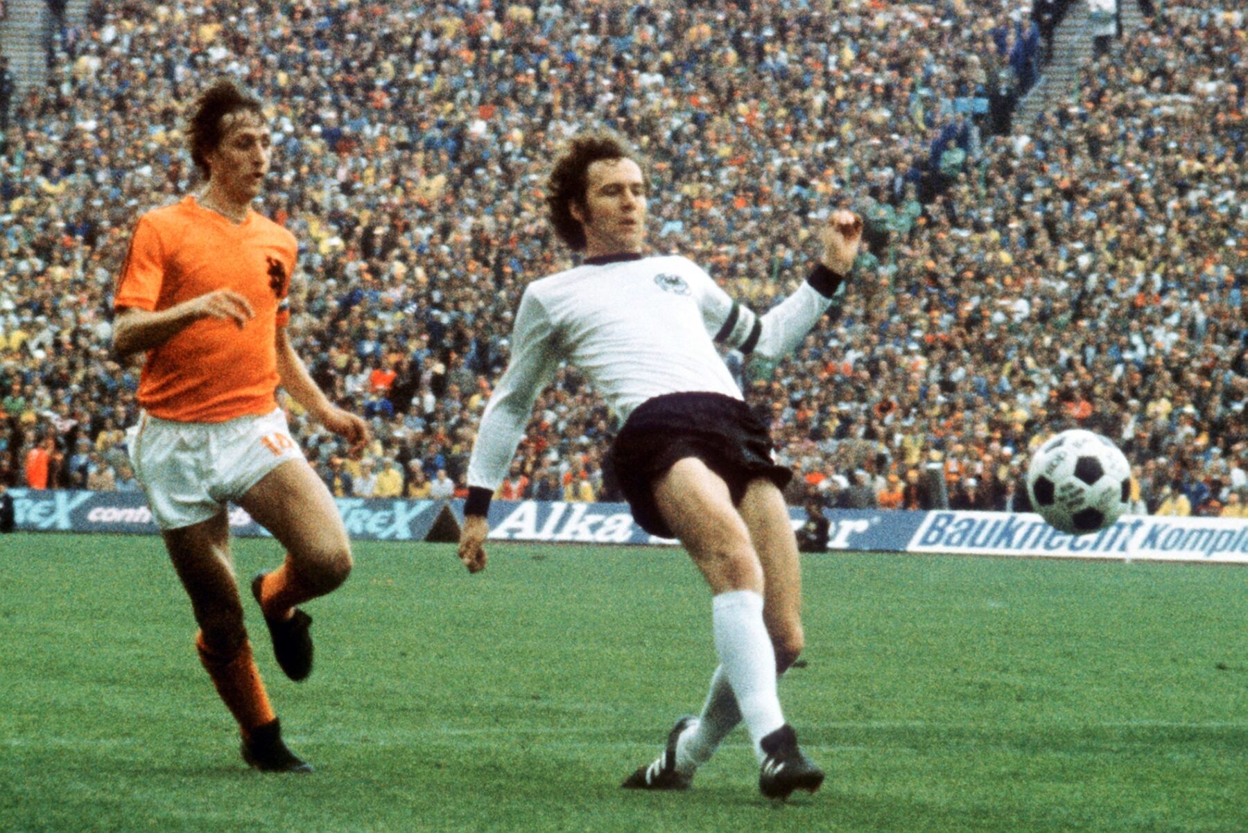 alemanha-holanda-74-final-copa-cruyff-beckenbauer-home