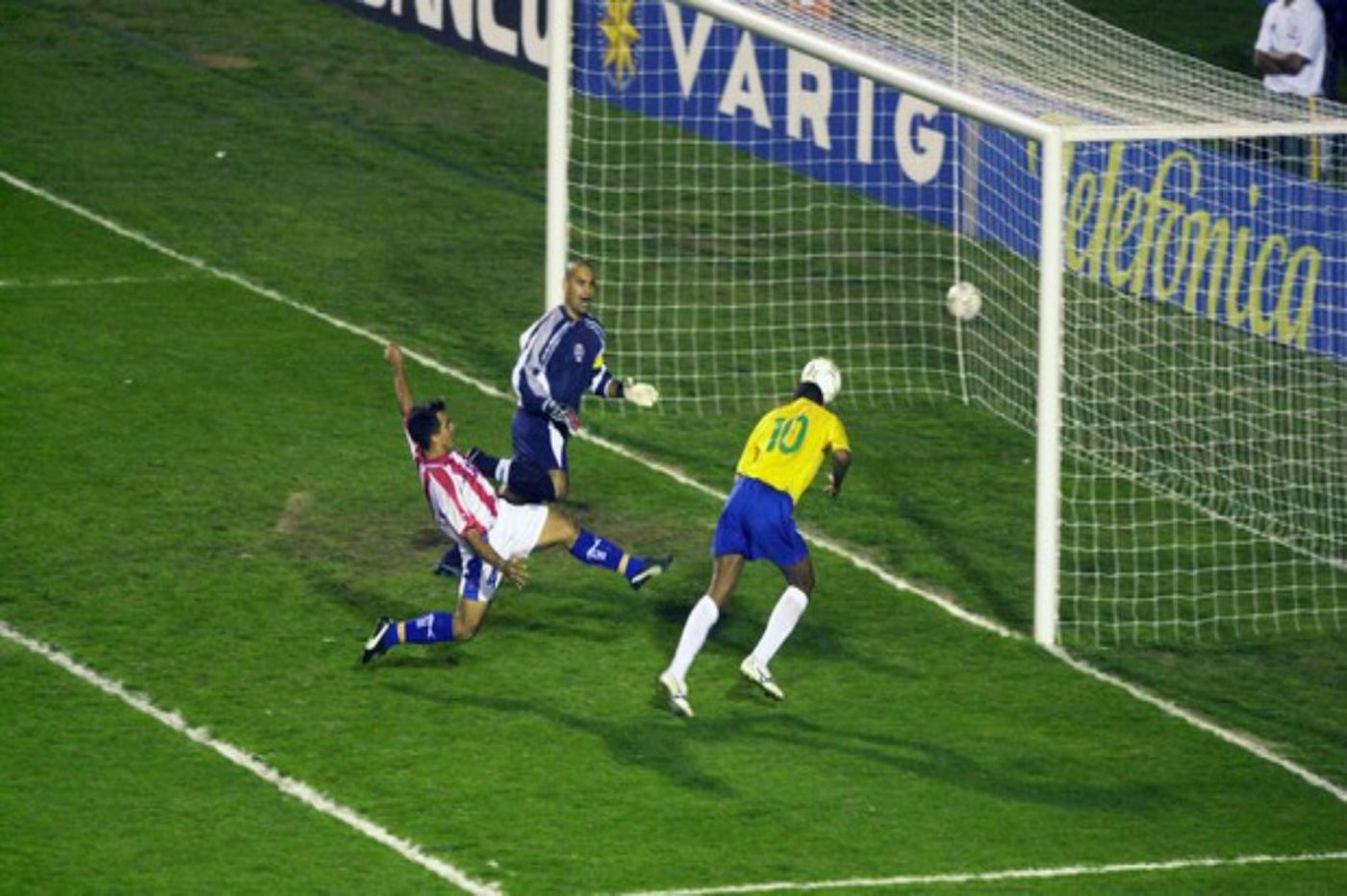 brasil paraguai 2001
