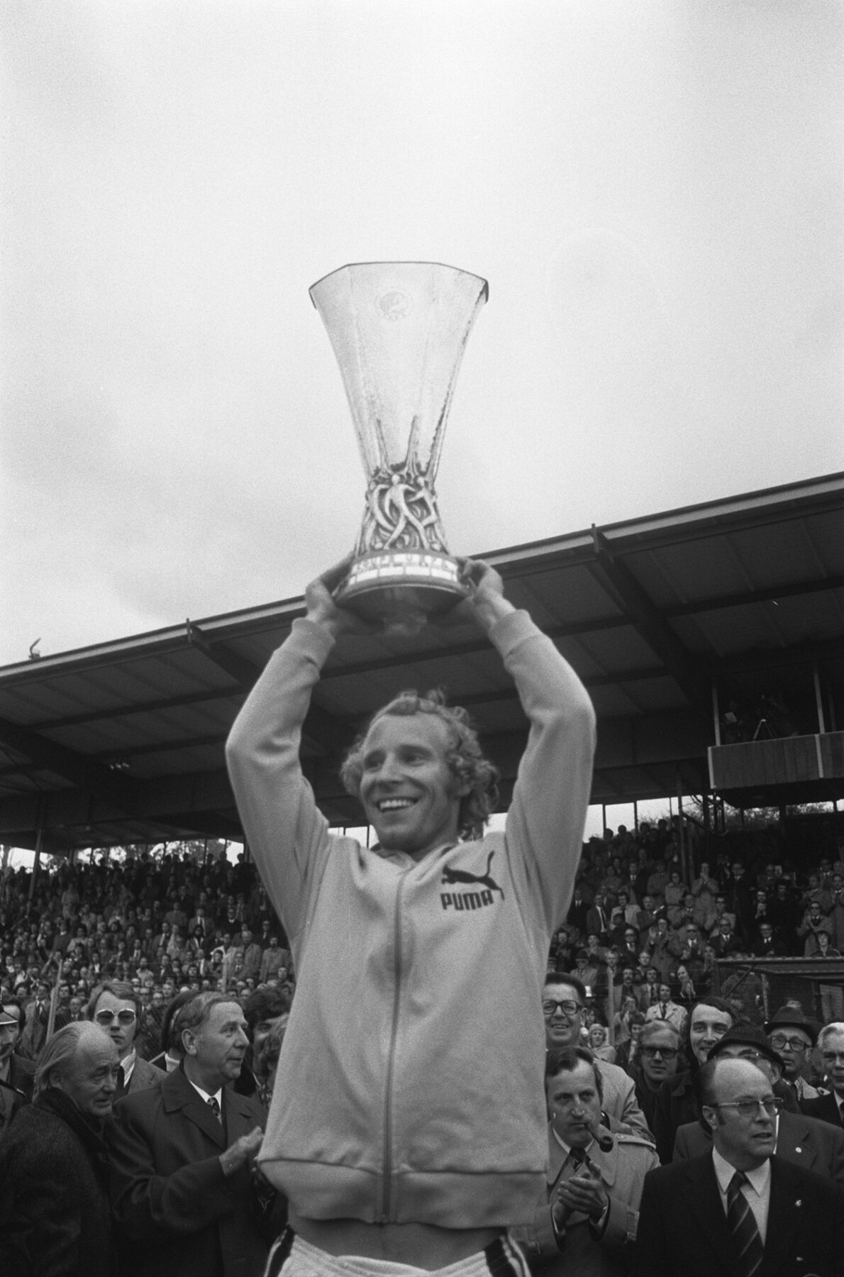 vogts uefa cup 1975 n