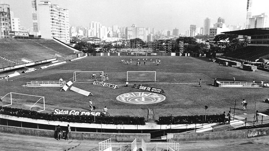 apos a reforma em 1933 o estadio parque antartica se tornou o estadio palestra italia o mais moderno do pais na epoca