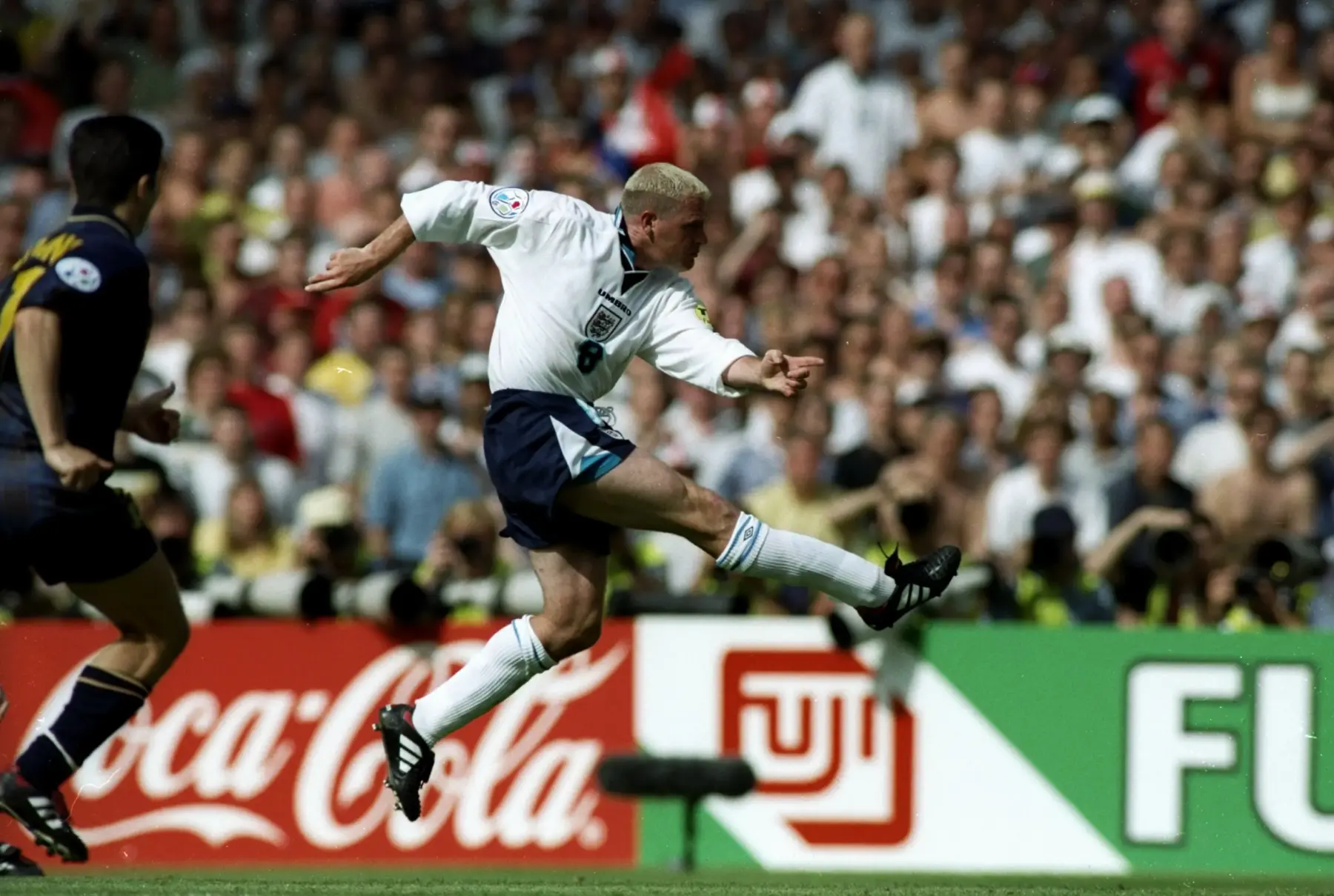 gascoigne15jun16b