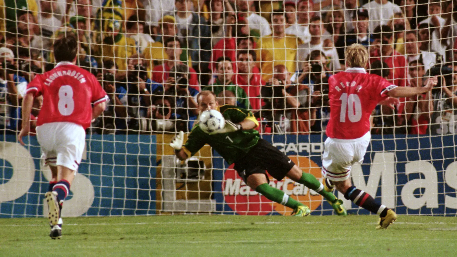 1998 Brazil Norway Group A Hero
