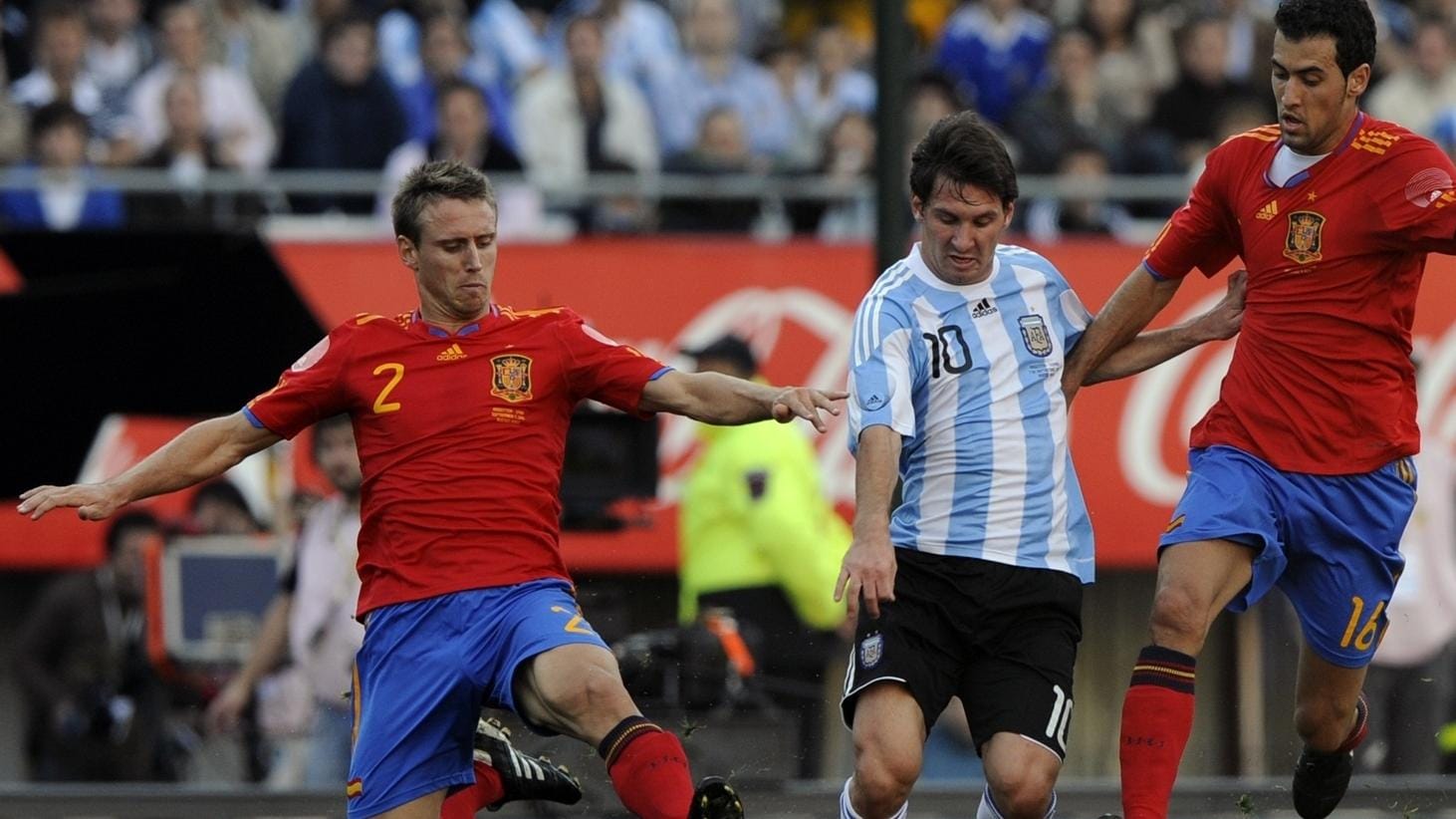lionel messi argentina nacho monreal sergio busquets spain