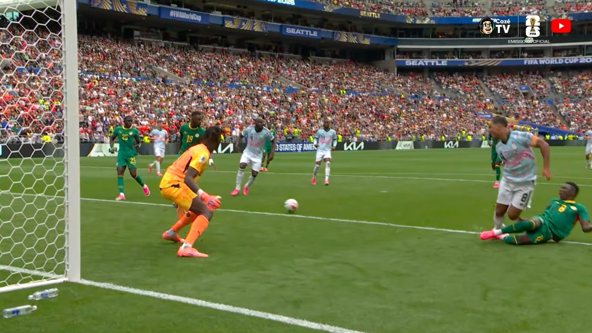 penalti camara tielemans 2