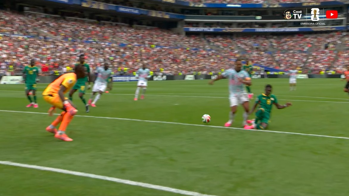 penalti camara tielemans