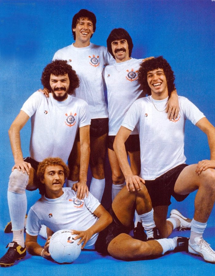corinthians democracia estrelas